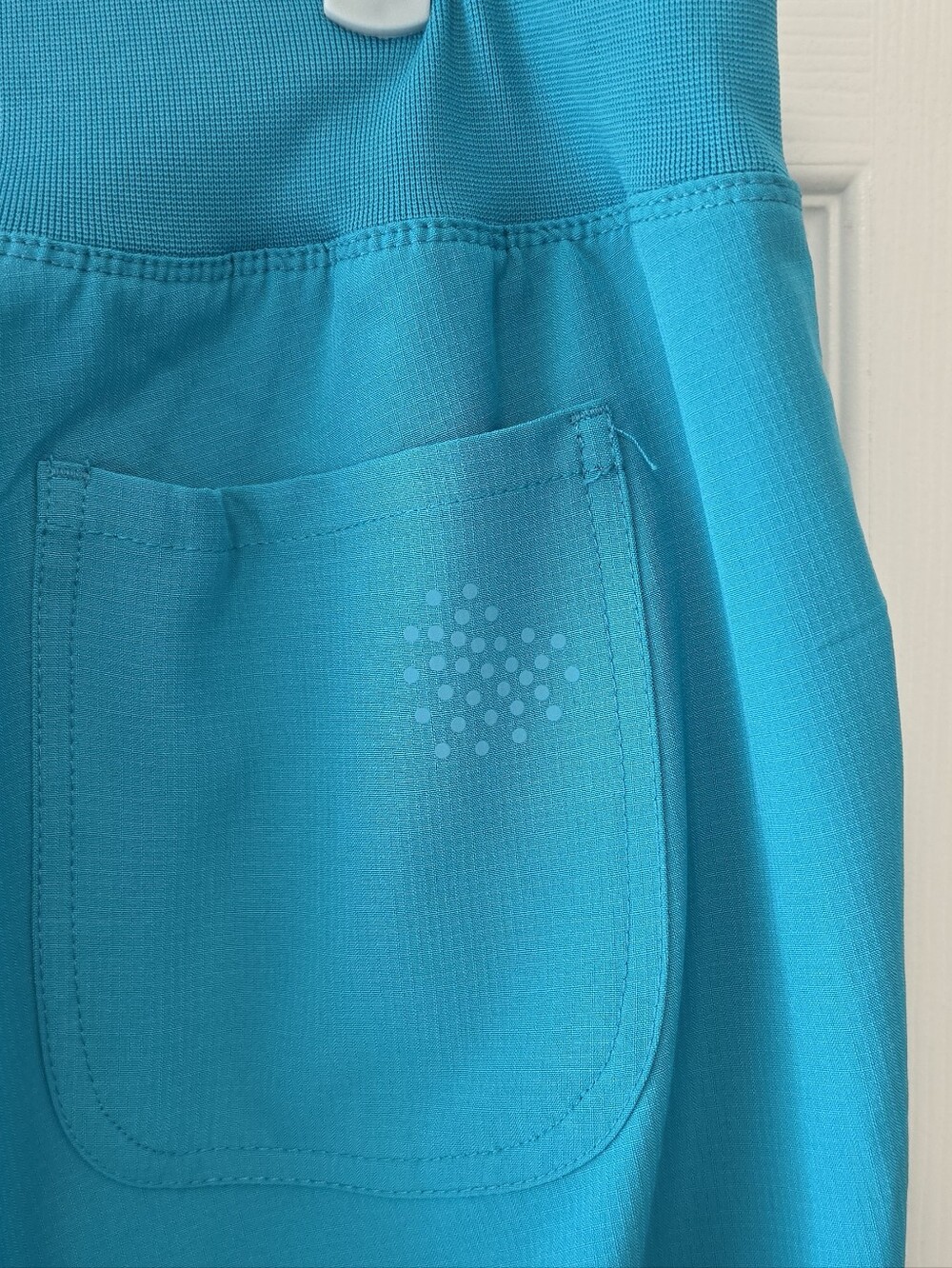 Lot of 4 HeartSoul Women's Jogger Scrub - Teal, Black, Ceil & Royal Blue - Picture 6 of 7